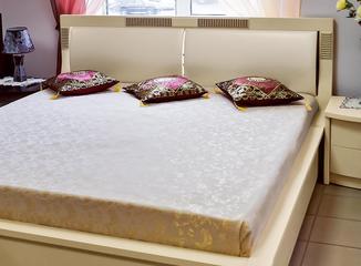 Кровать "Карина" двуспальная с мягкими вставками